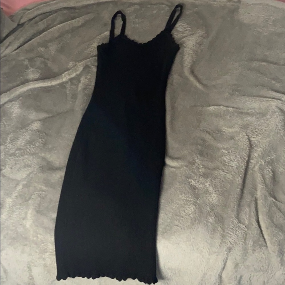 Super Pretty Short Black Fitted Dress